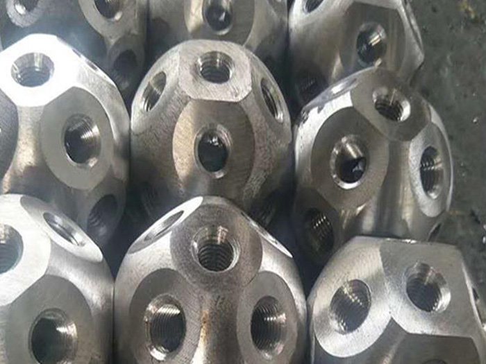 林芝螺栓球网架杆件制作